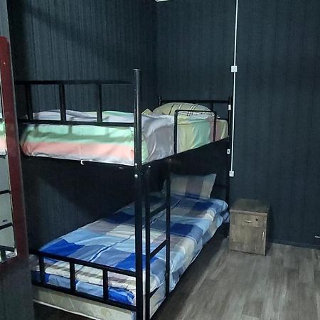 Kiev Hostel Tiflis Exterior foto