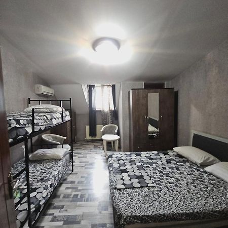 Kiev Hostel Tiflis Exterior foto