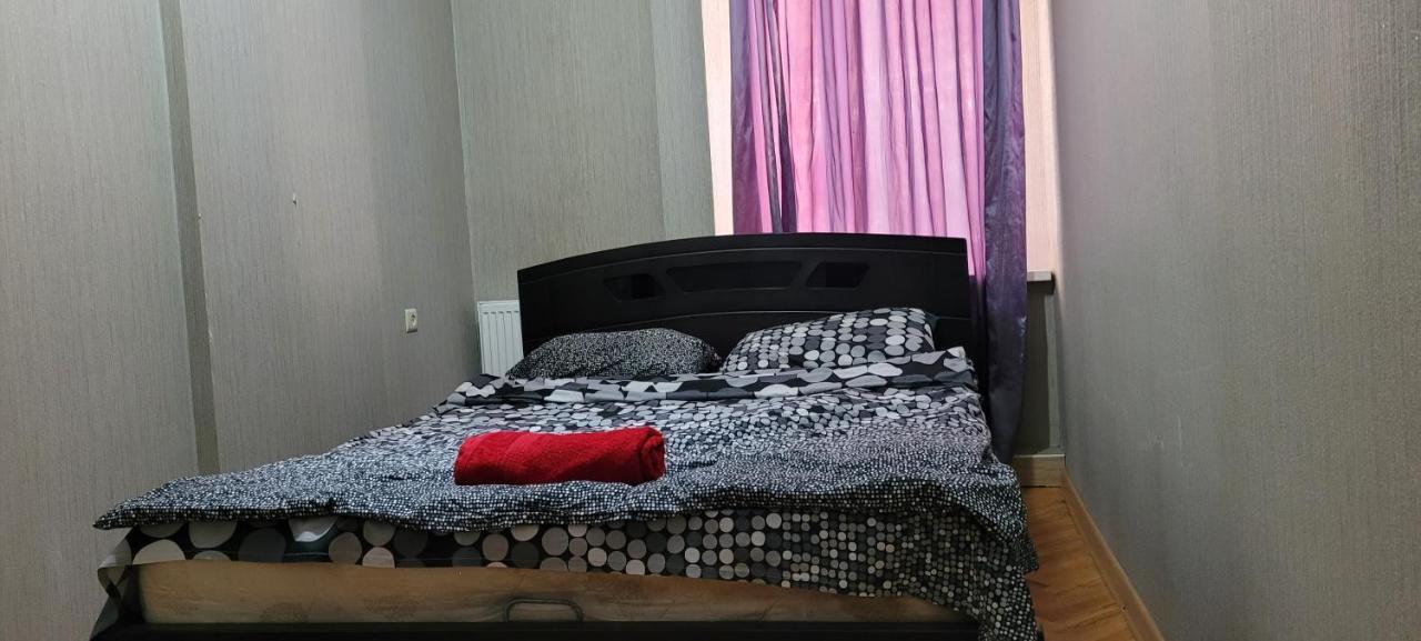 Kiev Hostel Tiflis Exterior foto