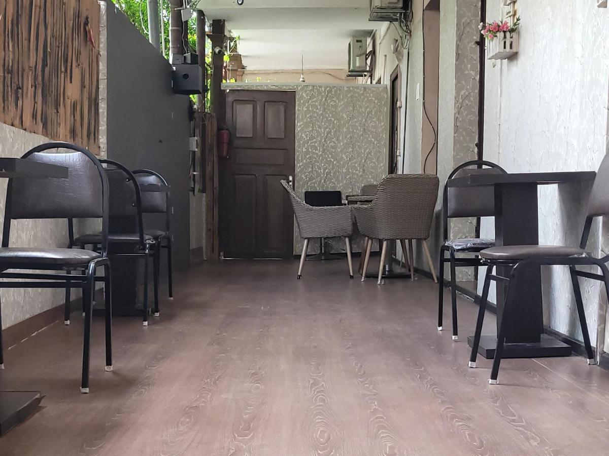 Kiev Hostel Tiflis Exterior foto