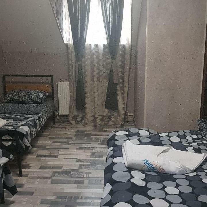 Kiev Hostel Tiflis Exterior foto